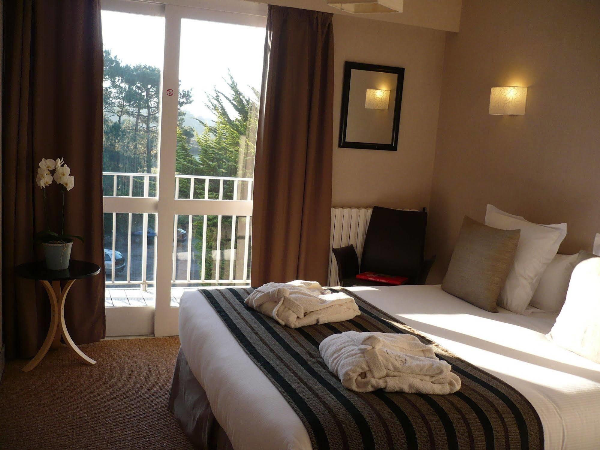 Le Galet Hotel & Spa Saint-Philibert  Eksteriør billede